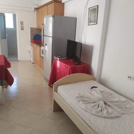 Irini's Himare