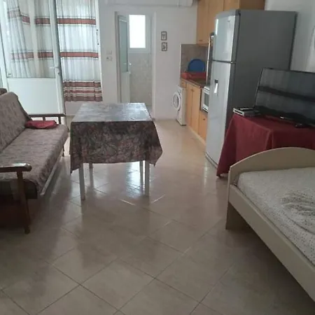 Irini's Himare