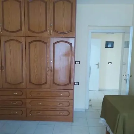 Irini's Appartamento Himare
