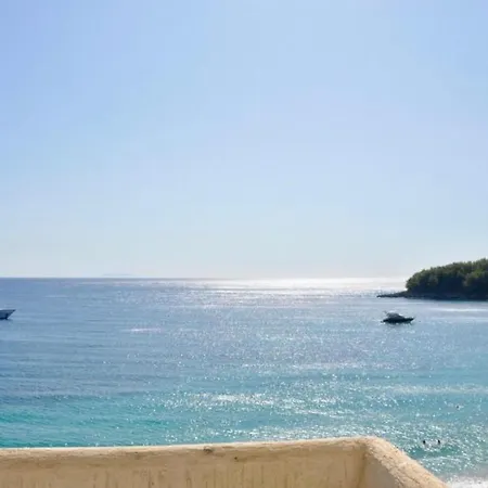 Irini's Appartamento Himare
